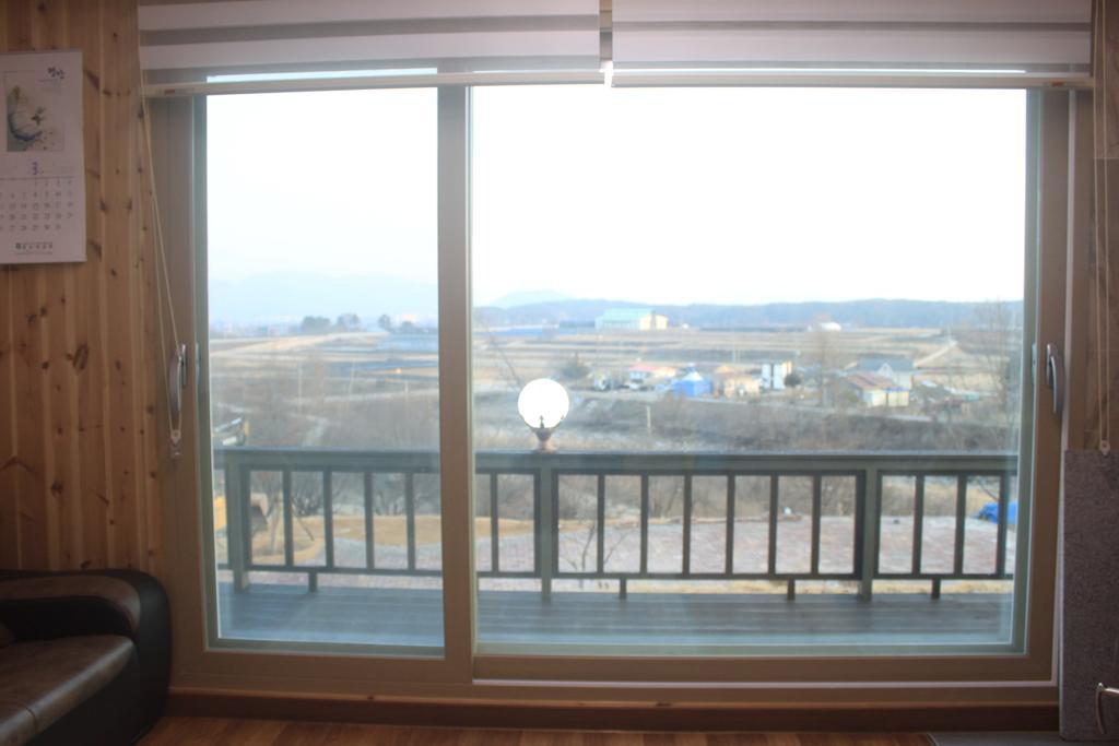 Vitamin Soop Hotel Chuncheon Room photo